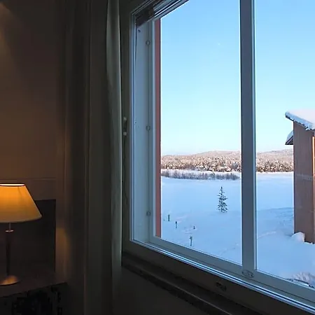 Hotel Inari فندق 3*