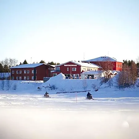 Hotel Inari فندق
